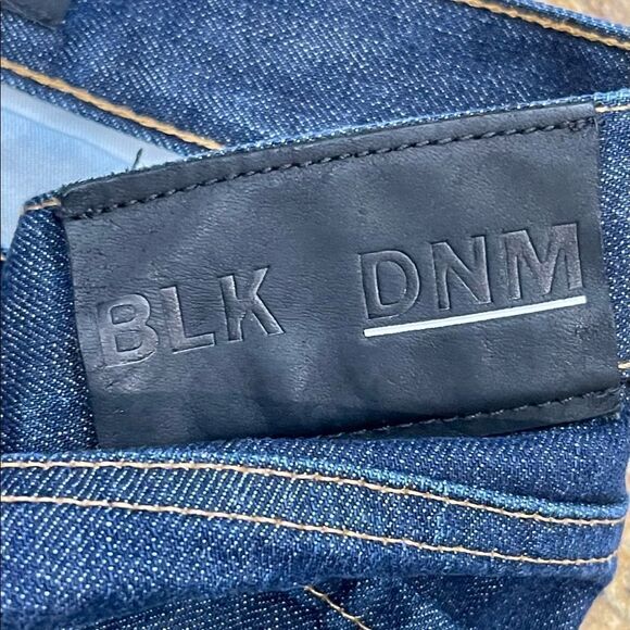 Like new! BLK DNM Selvedge Slim Straight leg Button Fly Jeans. Size 29. - Picture 10 of 12